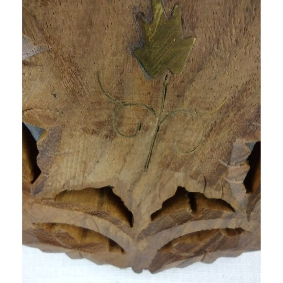 Hand Carved Wooden Kitchen Trivet Three Footed Fall Motif Gold Leaf Vintage 4.5" - Picture 9 of 12